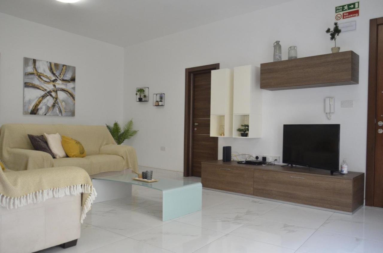 מרסשלוק Lorenza Letting Apartment מראה חיצוני תמונה