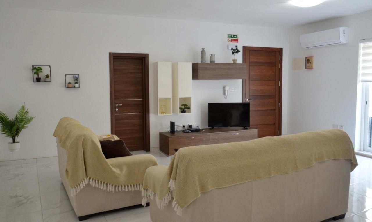 מרסשלוק Lorenza Letting Apartment מראה חיצוני תמונה
