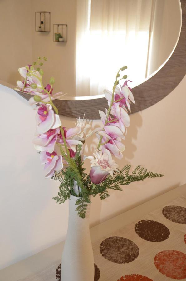 מרסשלוק Lorenza Letting Apartment מראה חיצוני תמונה