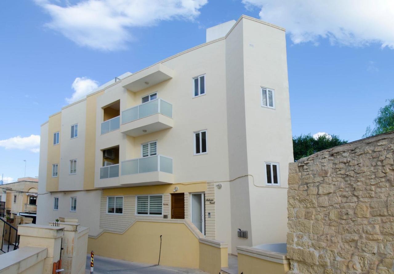 מרסשלוק Lorenza Letting Apartment מראה חיצוני תמונה