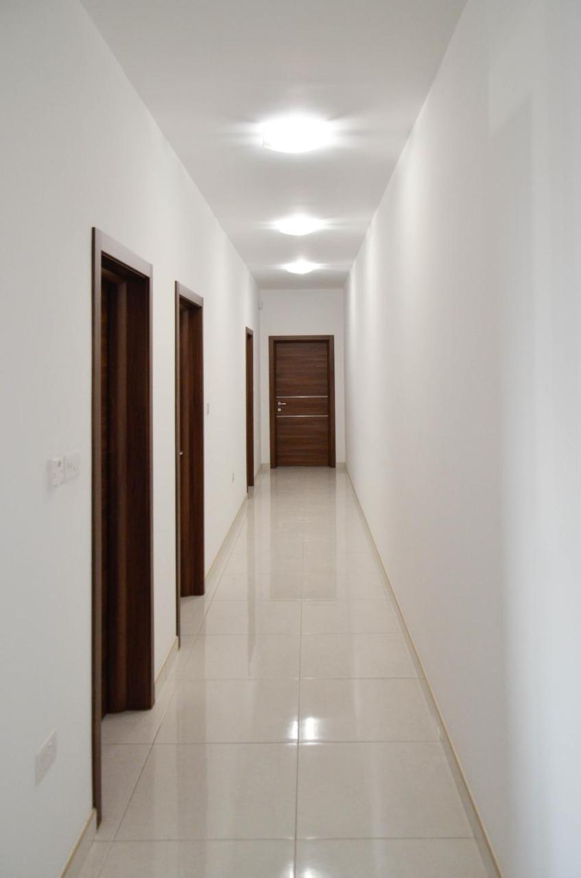 מרסשלוק Lorenza Letting Apartment מראה חיצוני תמונה